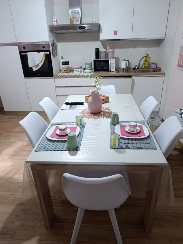Dettaglio della cucina della struttura